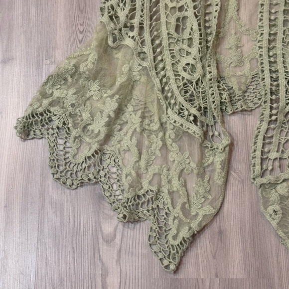 Ultra Flirt Mint Green Crochet Kimono Vest - Picture 4 of 6